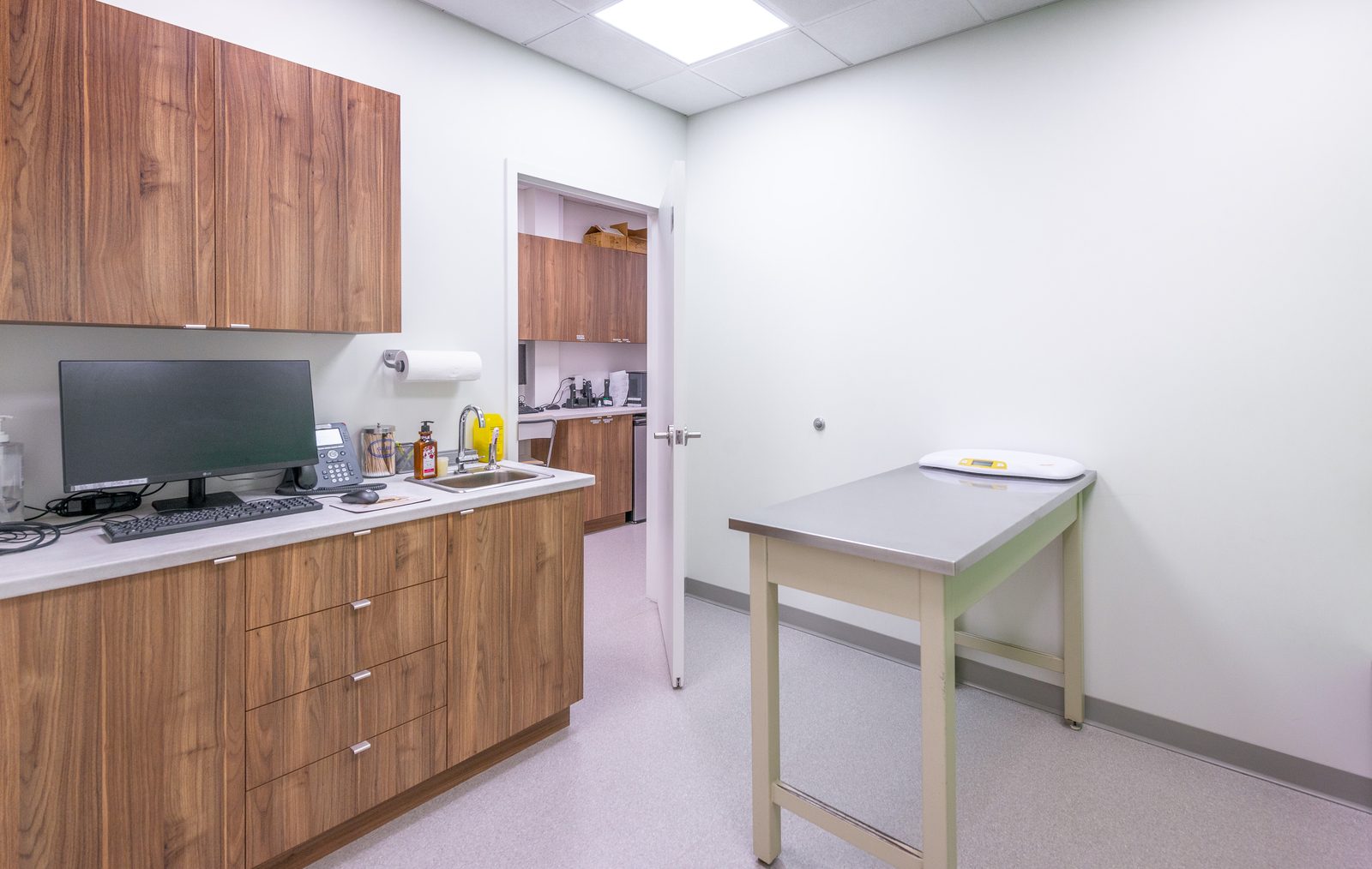 Salle d’examen — Hôpital Vétérinaire Duvernay